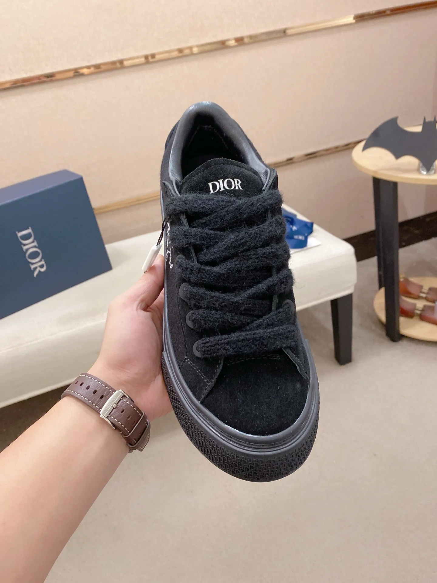 Factory price: 300 Men's shoes 💰[Dior·Dior] Top 🔍Couple style 💏🔍New casual sports style couple shoes, new four-season design, perfect workmanship, lace-up lazy style to create cabinet quality, upper: imported first-layer cowhide, sheepskin lining is soft and comfortable, ultra-light TPU wear-resistant outsole, simple, versatile fashion men's shoes, excellent color code number 35--44